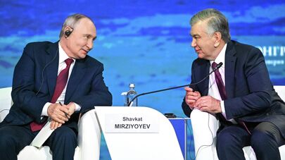 Президенты Узбекистана и России принимают участие в пленарном заседании ПМЭФ-2026