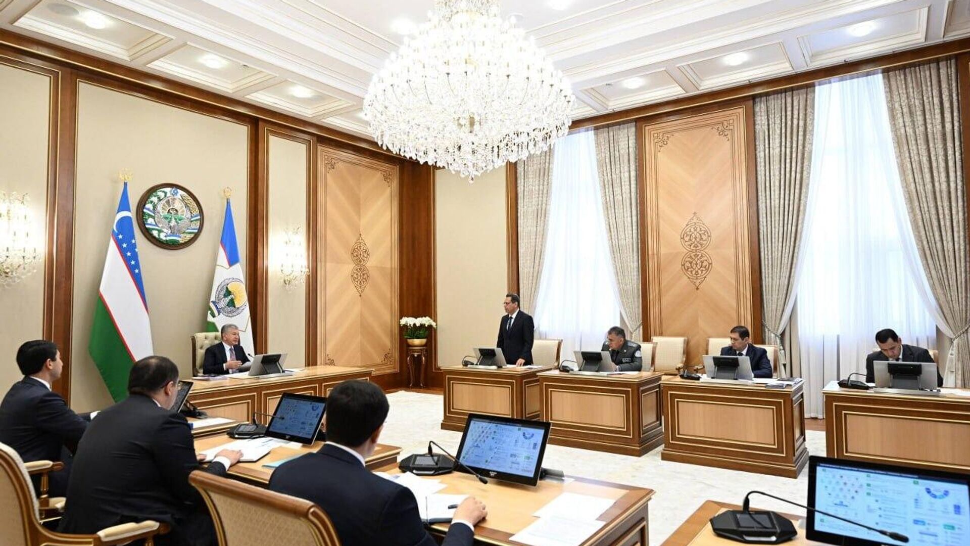 Ожидается, что в 2026 году вузы Узбекистана окончат 320 тыс Ожидается, что в 2026 году вузы Узбекистана окончат 320 тыс - Sputnik Узбекистан, 1920, 08.06.2026