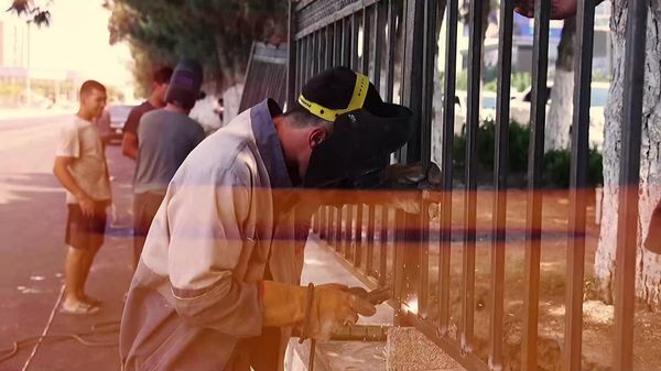 В районе Сергелийского авторынка в Ташкенте реализуют новую схему организации движения - Sputnik Узбекистан