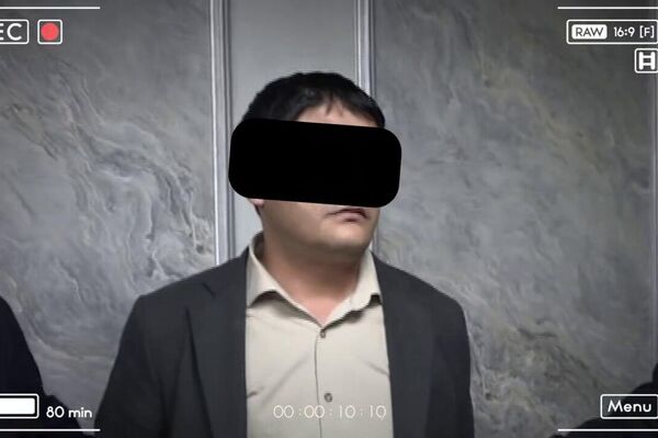 Инспектор профилактики Самаркандского УВД задержан при получении 7 тыс Инспектор профилактики Самаркандского УВД задержан при получении 7 тыс - Sputnik Узбекистан