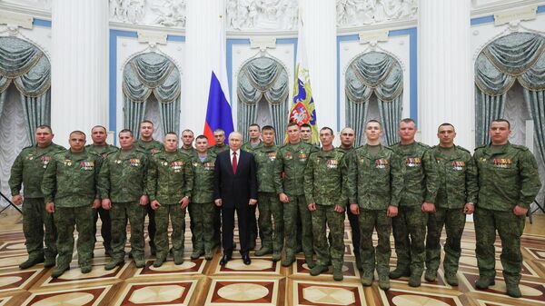 Встреча президента РФ Владимира Путина с участниками СВО - Sputnik Ўзбекистон