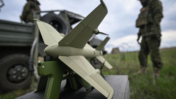 Boyevaya rabota mobilnoy ognevoy gruppi gruppirovki Yujnaya na Konstantinovskom napravlenii SVO - Sputnik O‘zbekiston