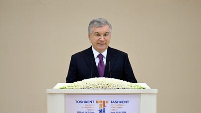 Мирзиёев бешинчи Тошкент халқаро инвестиция форумининг ялпи мажлисида нутқ сўзлади