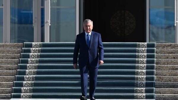 Президент Шавкат Мирзиёев отбыл в Наманганскую область - Sputnik Узбекистан