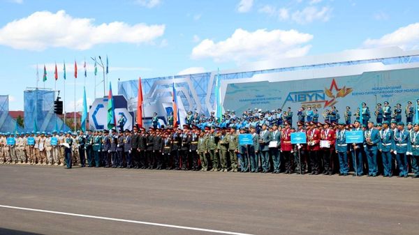 Команда Узбекистана заняла второе место на военно-патриотическом сборе молодежи Айбын-2026 - Sputnik Узбекистан