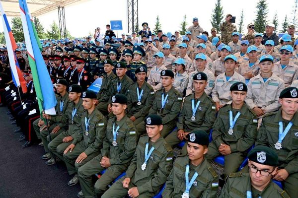 Команда Узбекистана заняла второе место на военно-патриотическом сборе молодежи Айбын-2026 - Sputnik Узбекистан