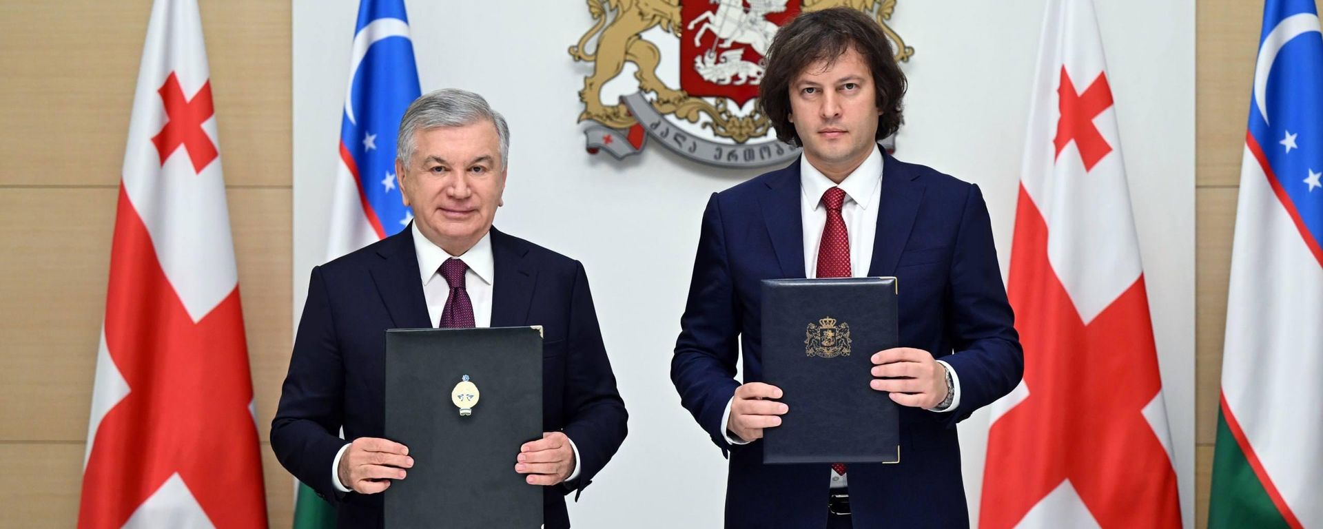 Шавкат Мирзиёев и Ираклий Кобахидзе подписали Декларацию об установлении отношений стратегического партнерства. - Sputnik Ўзбекистон, 1920, 03.07.2026