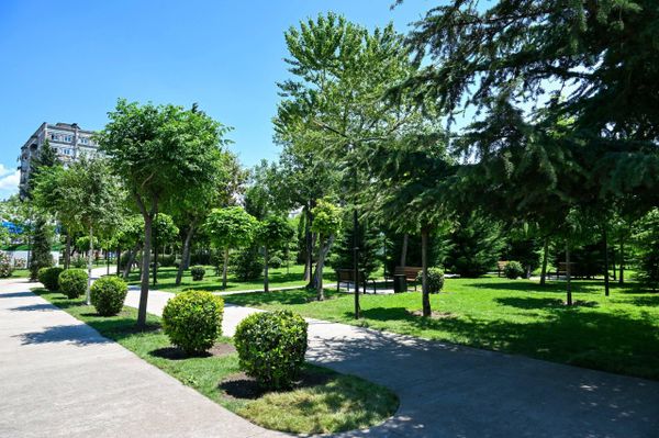 Park imeni Alishera Navoi v Tbilisi Park imeni Alishera Navoi v Tbilisi - Sputnik O‘zbekiston