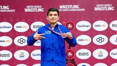 Узбекистанец Улугбек Рашидов вновь стал чемпионом Азии по спортивной борьбе U20