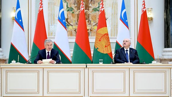Подписание Декларации о стратегическом партнерстве начало новой главы в укреплении взаимодействия, отметил Шавкат Мирзиёев - Sputnik Узбекистан