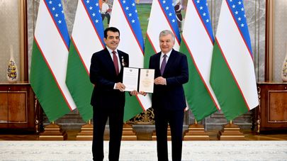 Шавкат Мирзиёев наградил орденом "Дустлик" гендиректора ICESCO.