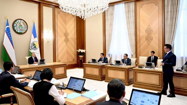 В Узбекистане поставили цель по включению пяти вузов страны в число 500 лучших в мире до 2030 года - Sputnik Узбекистан