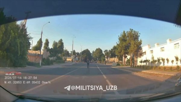 В Мирзо-Улугбекском районе произошло ДТП - Sputnik Узбекистан