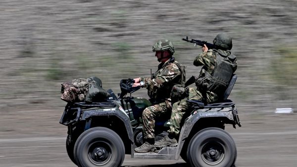 Боевая подготовка штурмовиков группировки войск Центр - Sputnik Ўзбекистон