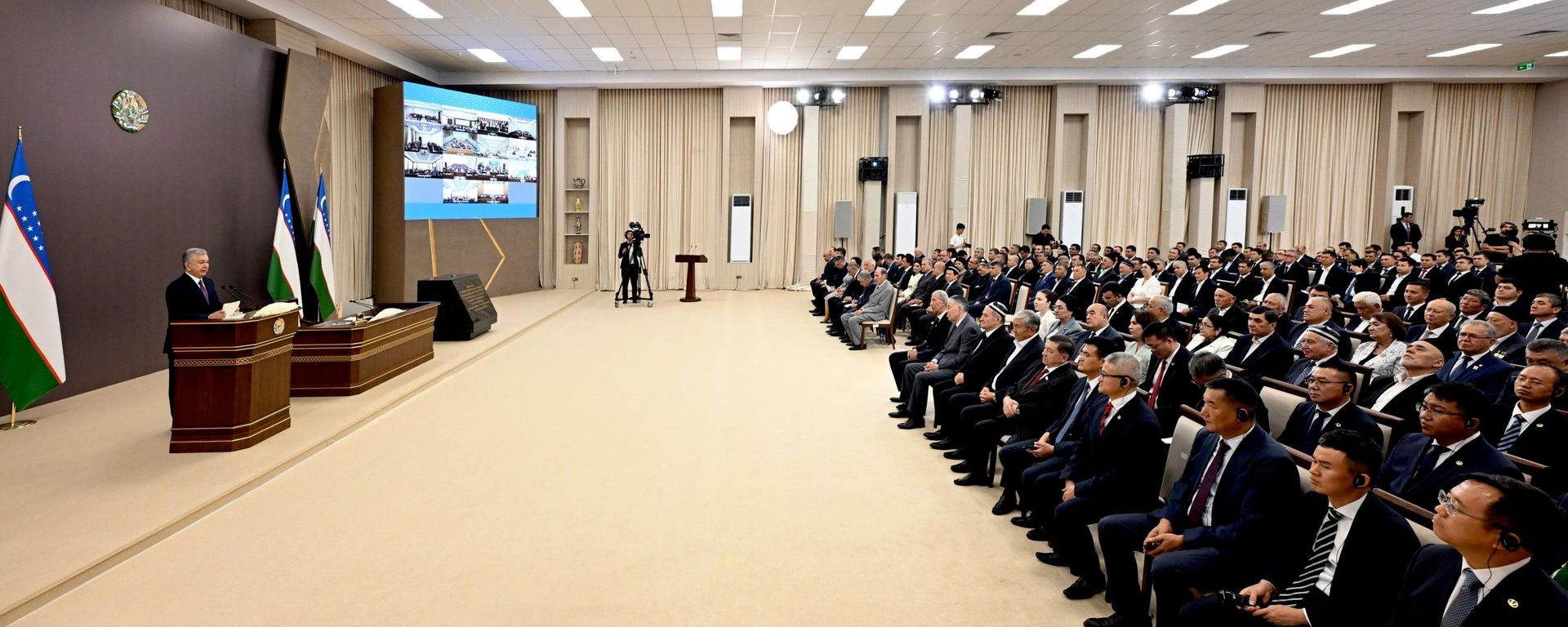 Shavkat Mirziyoyev dal start stroitelstvu novoy avtomagistrali Tashkent — Samarkand - Sputnik O‘zbekiston, 1920, 22.07.2026