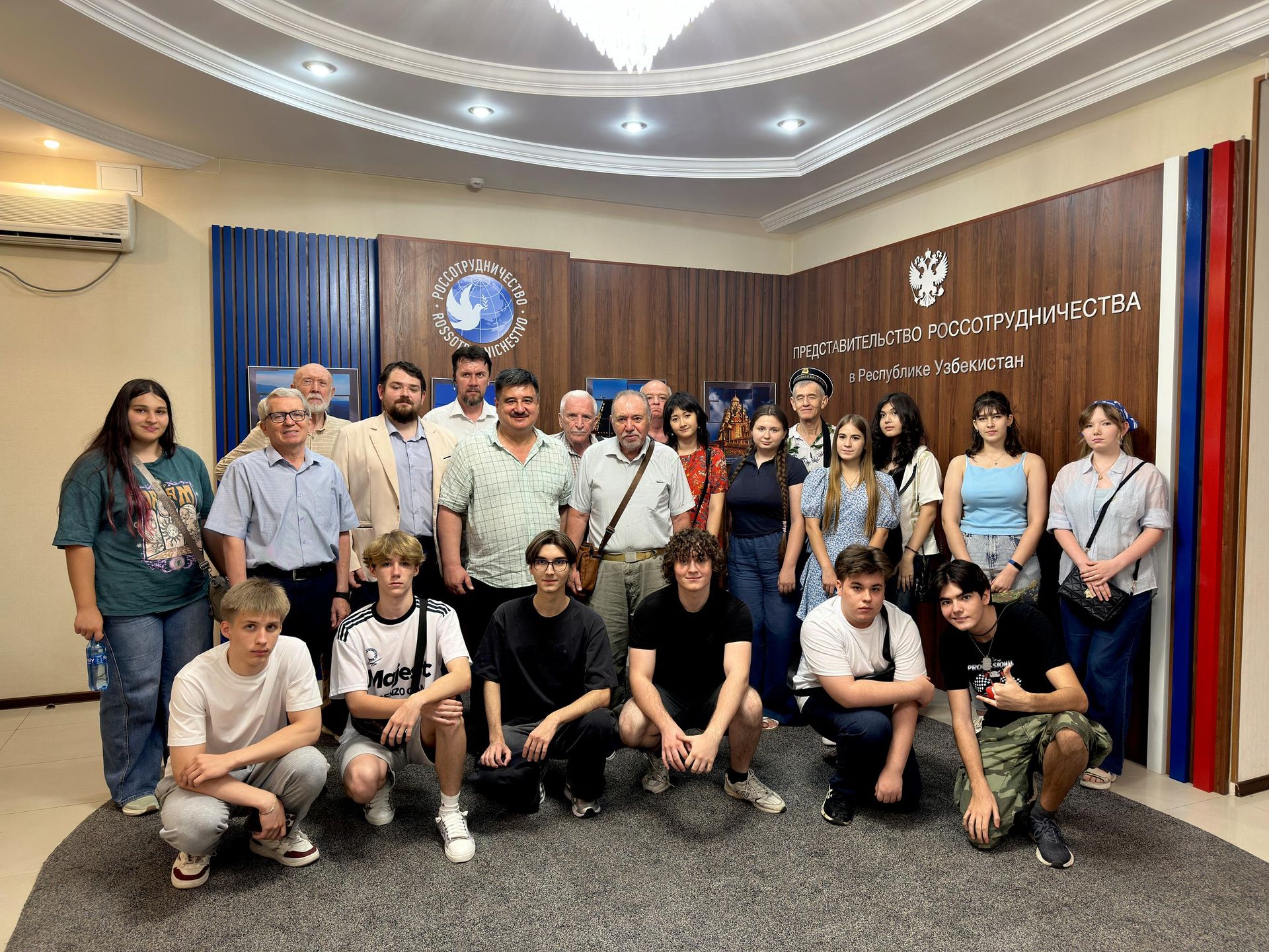 В Ташкенте прошел круглый стол, посвященный 330-летию военно-морского флота России В Ташкенте прошел круглый стол, посвященный 330-летию военно-морского флота России - Sputnik Узбекистан, 1920, 24.07.2026