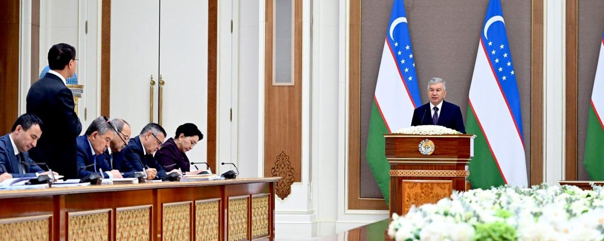 Videoselektornoe soveshanie po prioritetnim zadacham v toplivno-energeticheskoy otrasli - Sputnik O‘zbekiston, 1920, 27.07.2026