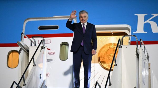 Президент Узбекистана завершил рабочий визит в Казахстан и вылетел в Ташкент - Sputnik Узбекистан