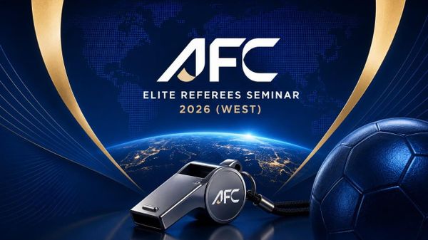 Семинар элитных футбольных арбитров АФК впервые пройдет в Узбекистане - Sputnik Узбекистан