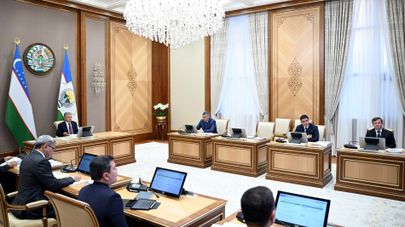 Шавкат Мирзиёев ознакомился с презентацией по организации деятельности Агентства по кадастру