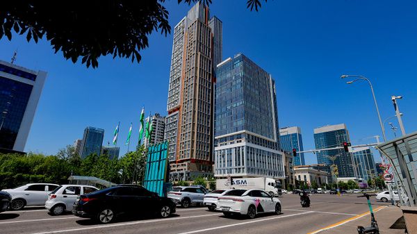 Широкая проезжая часть у Международного делового центра Tashkent City - Sputnik Узбекистан