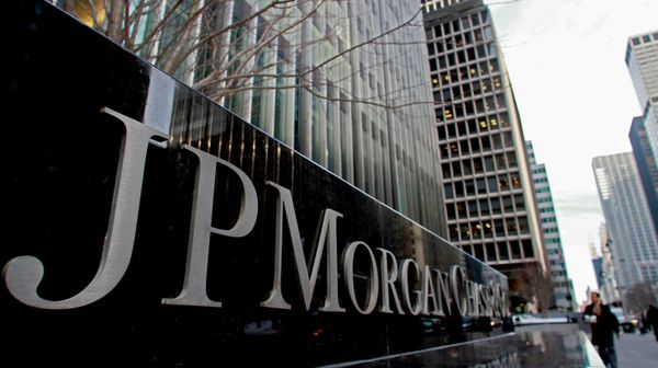 Viveska zdaniya JP Morgan Chase v Nyu-Yorke - Sputnik O‘zbekiston
