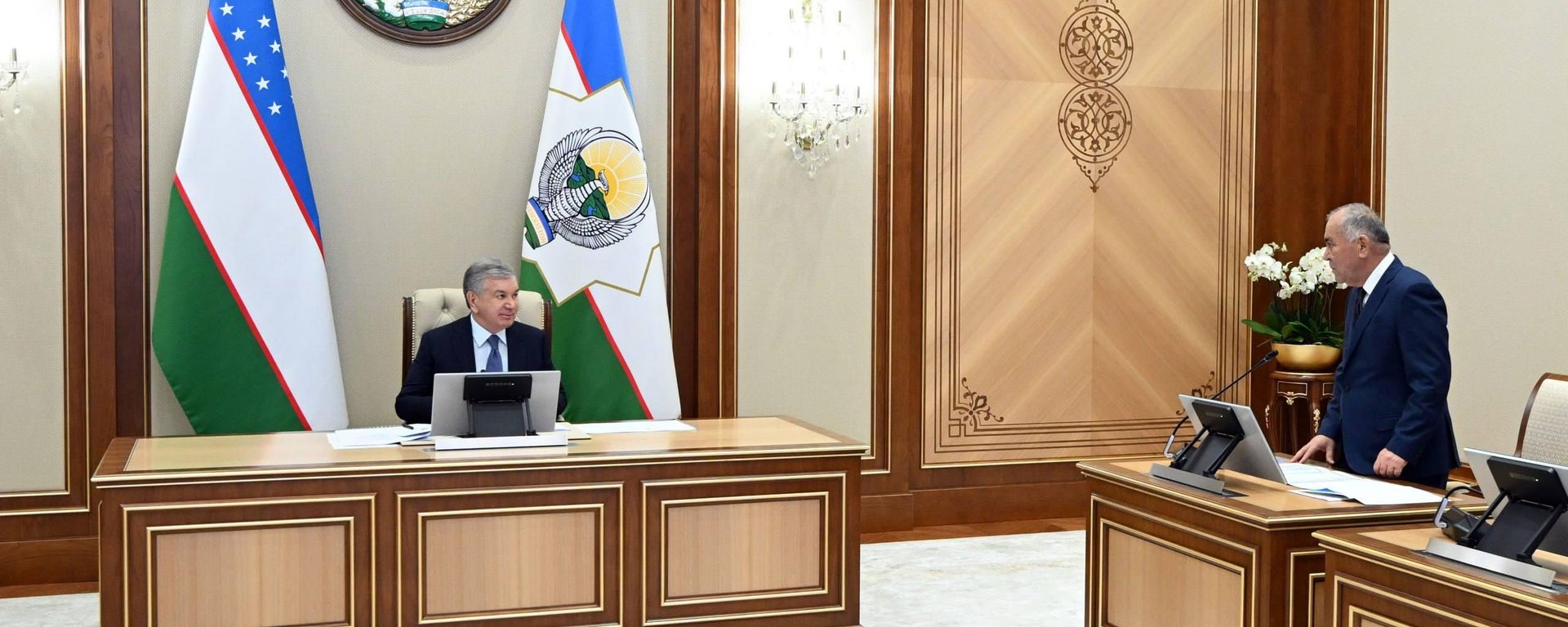 Shavkat Mirziyoyev oznakomilsya s prezentatsiyey po snabjeniya uglevodorodnimi resursami - Sputnik O‘zbekiston, 1920, 11.08.2026