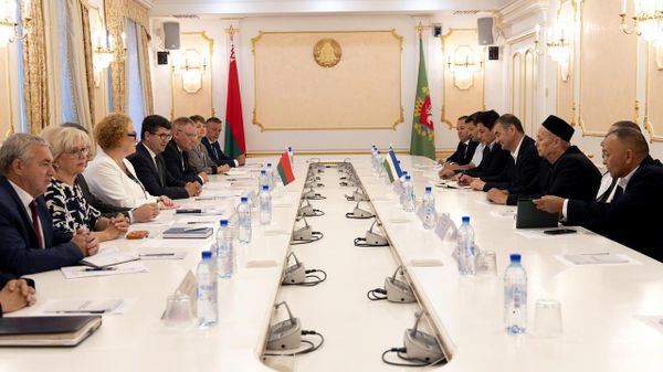 Предприниматели Кашкадарьи инвестируют в животноводство и промышленные проекты в Беларуси - Sputnik Узбекистан