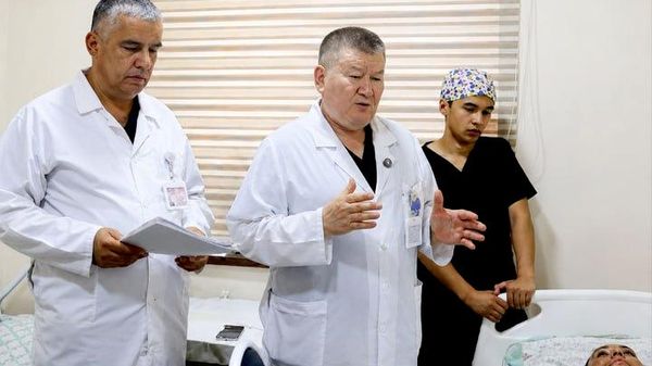 В Самарканде врачи спасли пациента, получившего ожоги более 90% поверхности тела - Sputnik Узбекистан