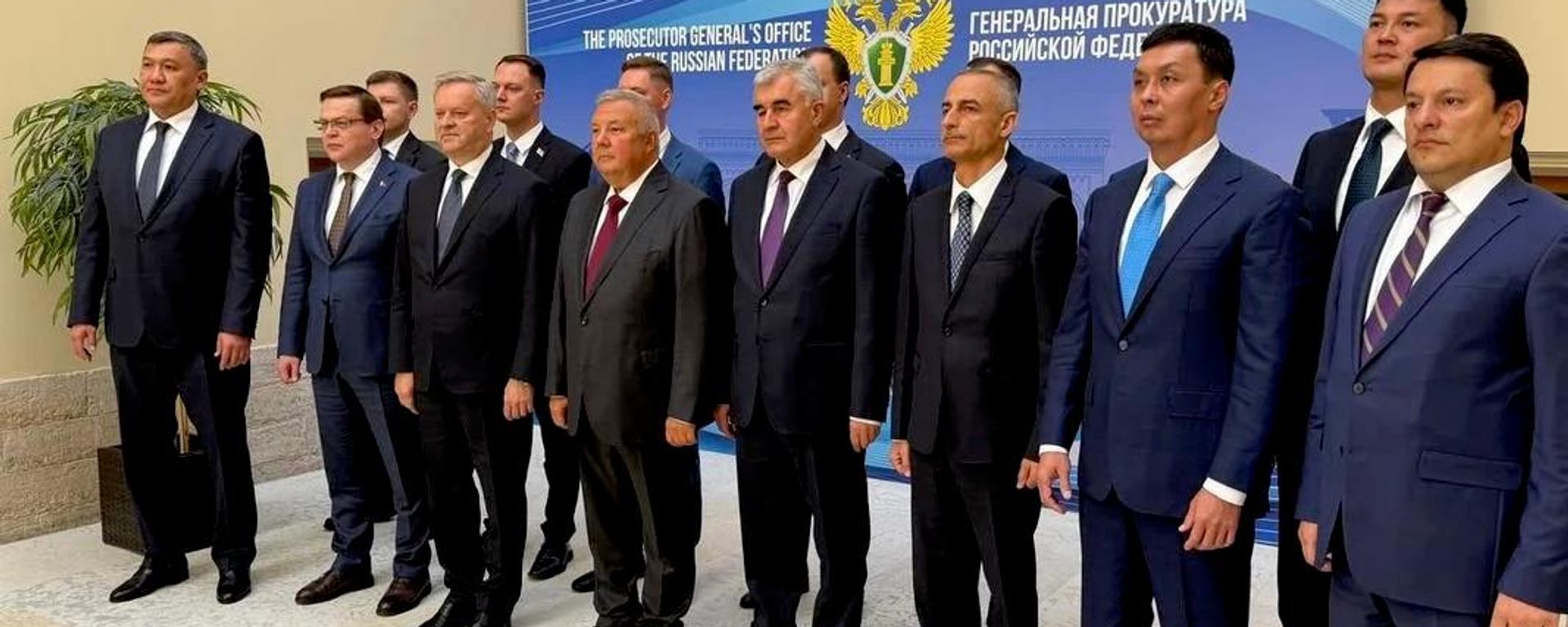 Встреча заместителей генеральных прокуроров государств – участников СНГ в Санкт-Петербурге - Sputnik Ўзбекистон, 1920, 20.08.2026
