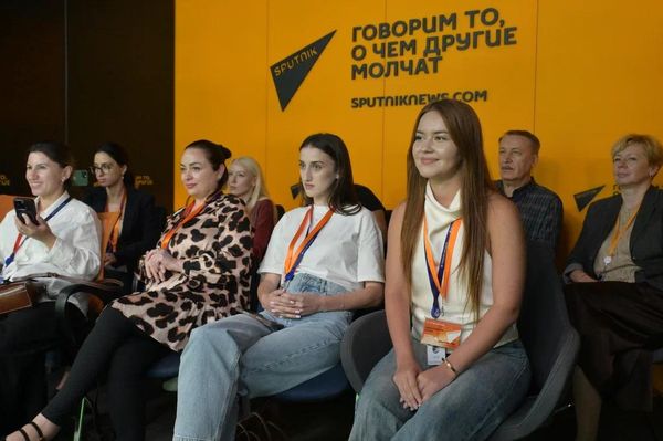 В Москве завершился 14-й модуль проекта Sputnik Pro на Зубовском.  - Sputnik Ўзбекистон