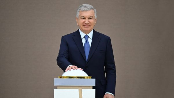 С участием Шавката Мирзиёева состоялась церемония ввода в эксплуатацию новых объектов - Sputnik Ўзбекистон