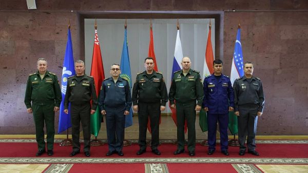 В Минске прошло очередное заседание Координационного комитета начальников связи вооруженных сил государств-участников СНГ - Sputnik Узбекистан