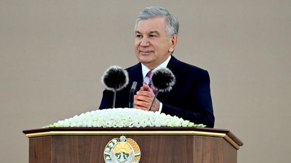 Более 100 сложных диагностических и лечебных процедур, которые ранее проводились за рубежом, сегодня успешно выполняют в Узбекистане — Шавкат Мирзиёев - Sputnik Узбекистан