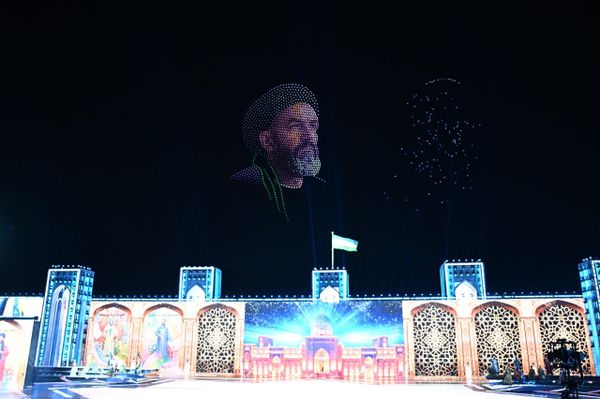 В Новом Ташкенте состоялась торжественная церемония по случаю 35-летия государственной независимости Республики Узбекистан. - Sputnik Узбекистан