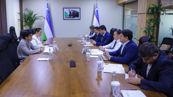 Гонконгские банки могут профинансировать строительство платной дороги Ташкент — Самарканд - Sputnik Узбекистан