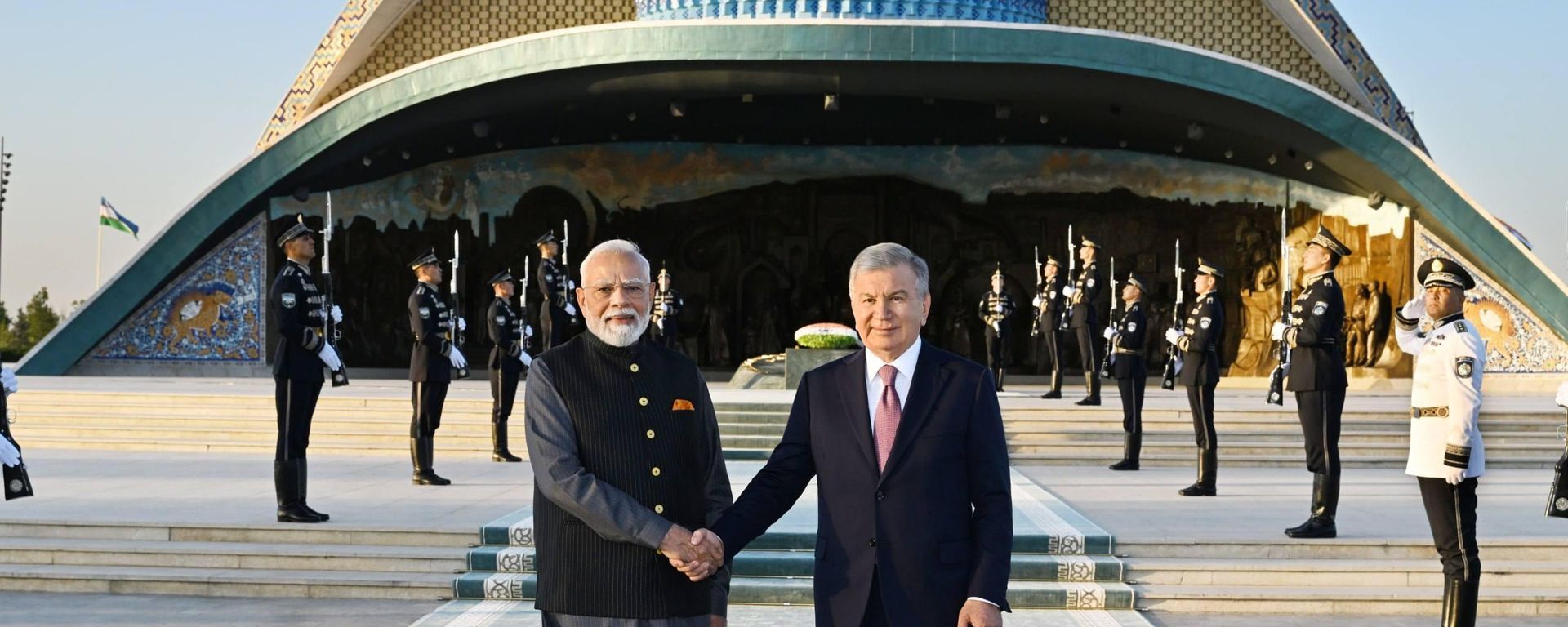 Shavkat Mirziyoyev va Narendra Modi - Sputnik O‘zbekiston, 1920, 29.08.2026
