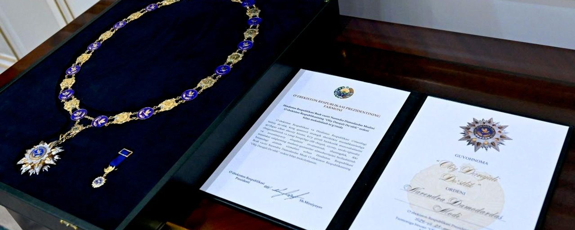 Премьер-министру Индии вручили государственную награду Узбекистана — орден Олий Даражали Дустлик - Sputnik Узбекистан, 1920, 30.08.2026