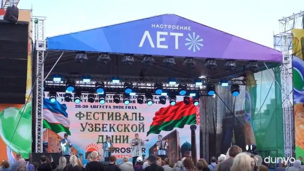 В Минске начался фестиваль узбекской дыни - Sputnik Узбекистан