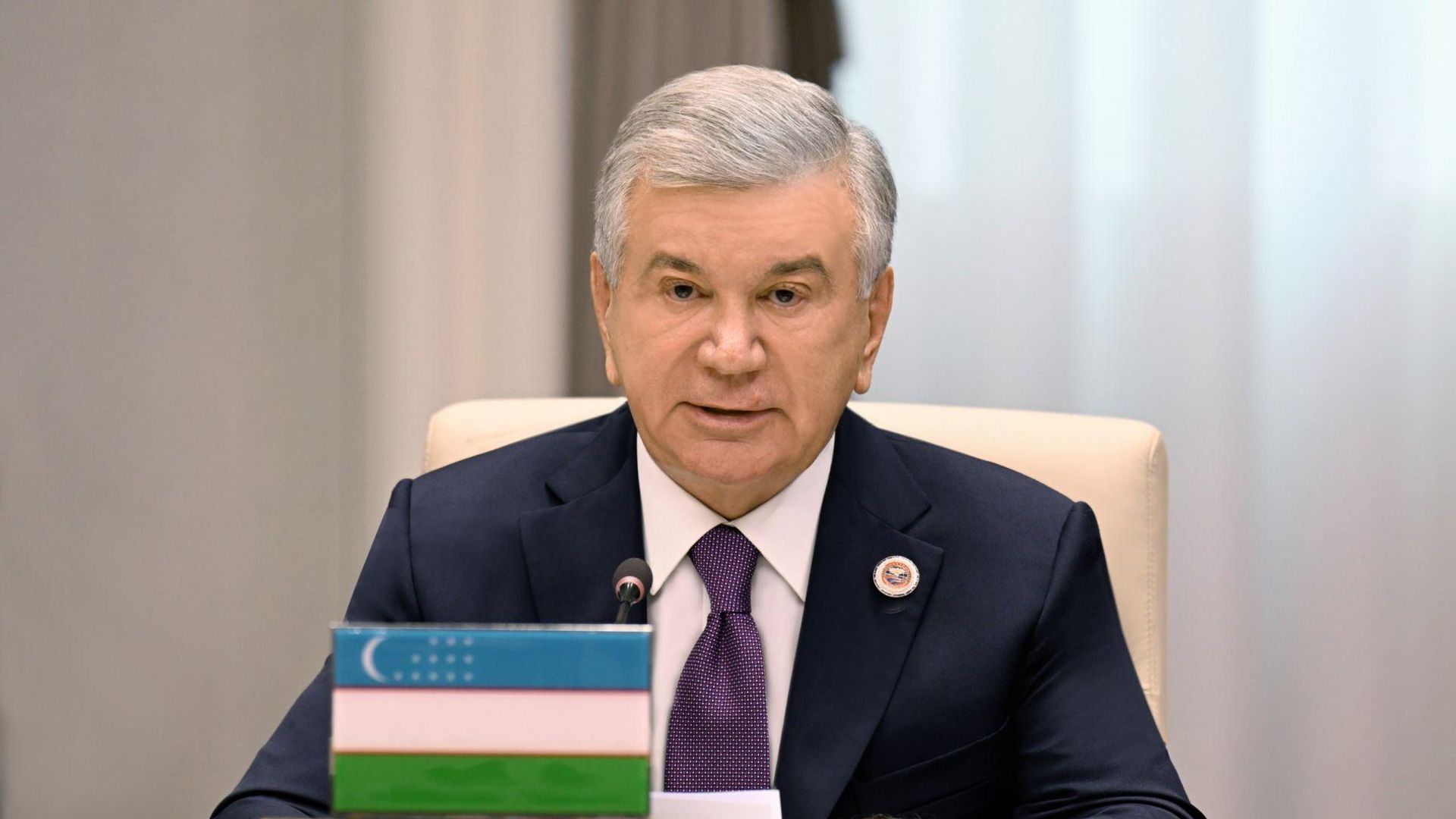 Шавкат Мирзиёев на саммите ШОС в Бишкеке Шавкат Мирзиёев на саммите ШОС в Бишкеке - Sputnik Узбекистан, 1920, 01.09.2026
