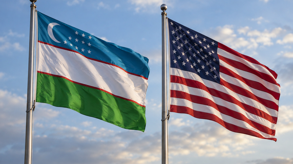 Флаги Узбекистана и США - Sputnik Узбекистан