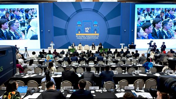 V Samarkande sostoyalas XII Globalnaya konferensiya molodix parlamentariyev - Sputnik O‘zbekiston