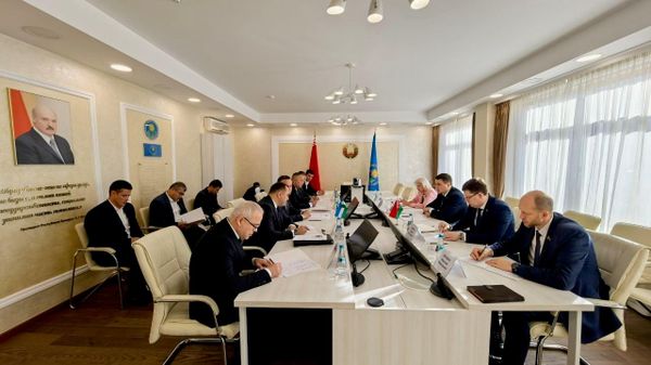 Беларусь и Сурхандарьинская область расширяют сотрудничество в сфере образования - Sputnik Узбекистан