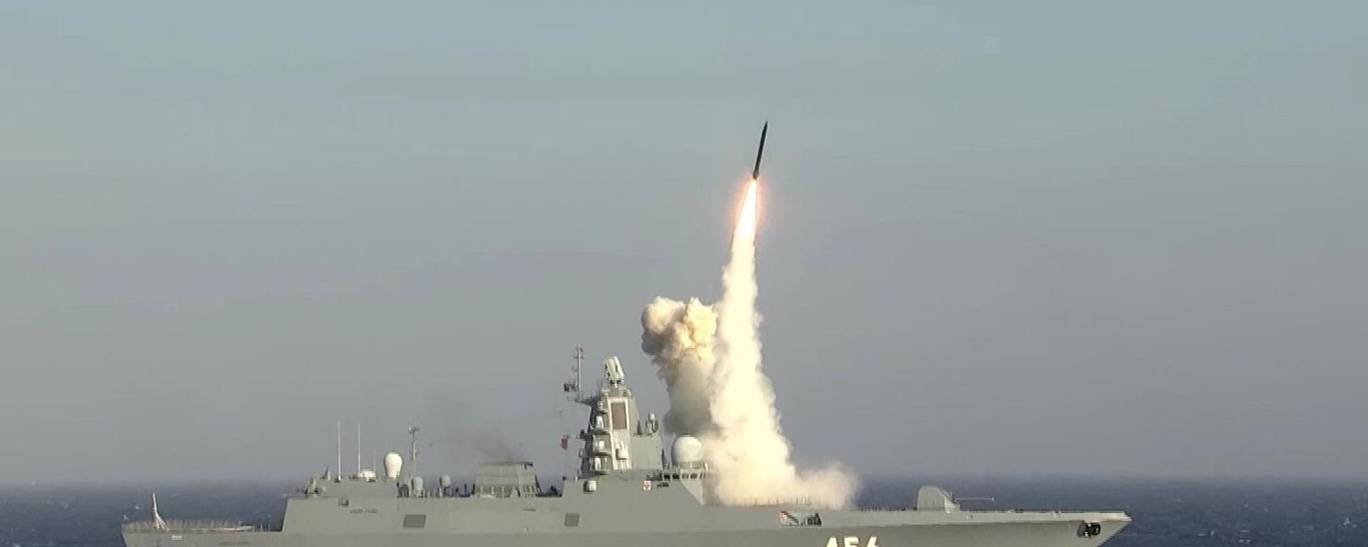 Pusk krilatoy raketi Kalibr s fregata Admiral Golovko Pusk krilatoy raketi Kalibr s fregata Admiral Golovko - Sputnik O‘zbekiston, 1920, 13.09.2026