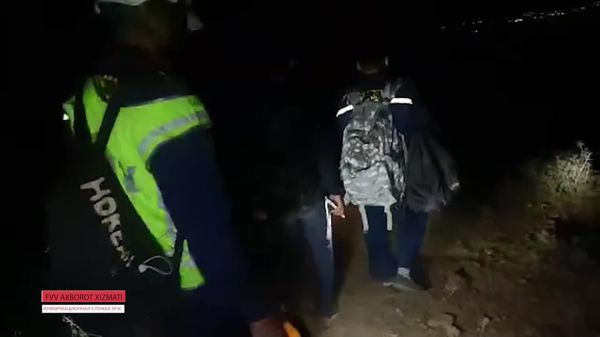 🟠 Спасатели МЧС Узбекистана помогли 17 гражданам, заблудившимся в районе перевала Камчик - Sputnik Узбекистан