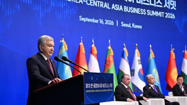 Shavkat Mirziyoyev prinyal uchastie v pervom biznes–sammite Sentralnaya Aziya – Respublika Koreya - Sputnik O‘zbekiston