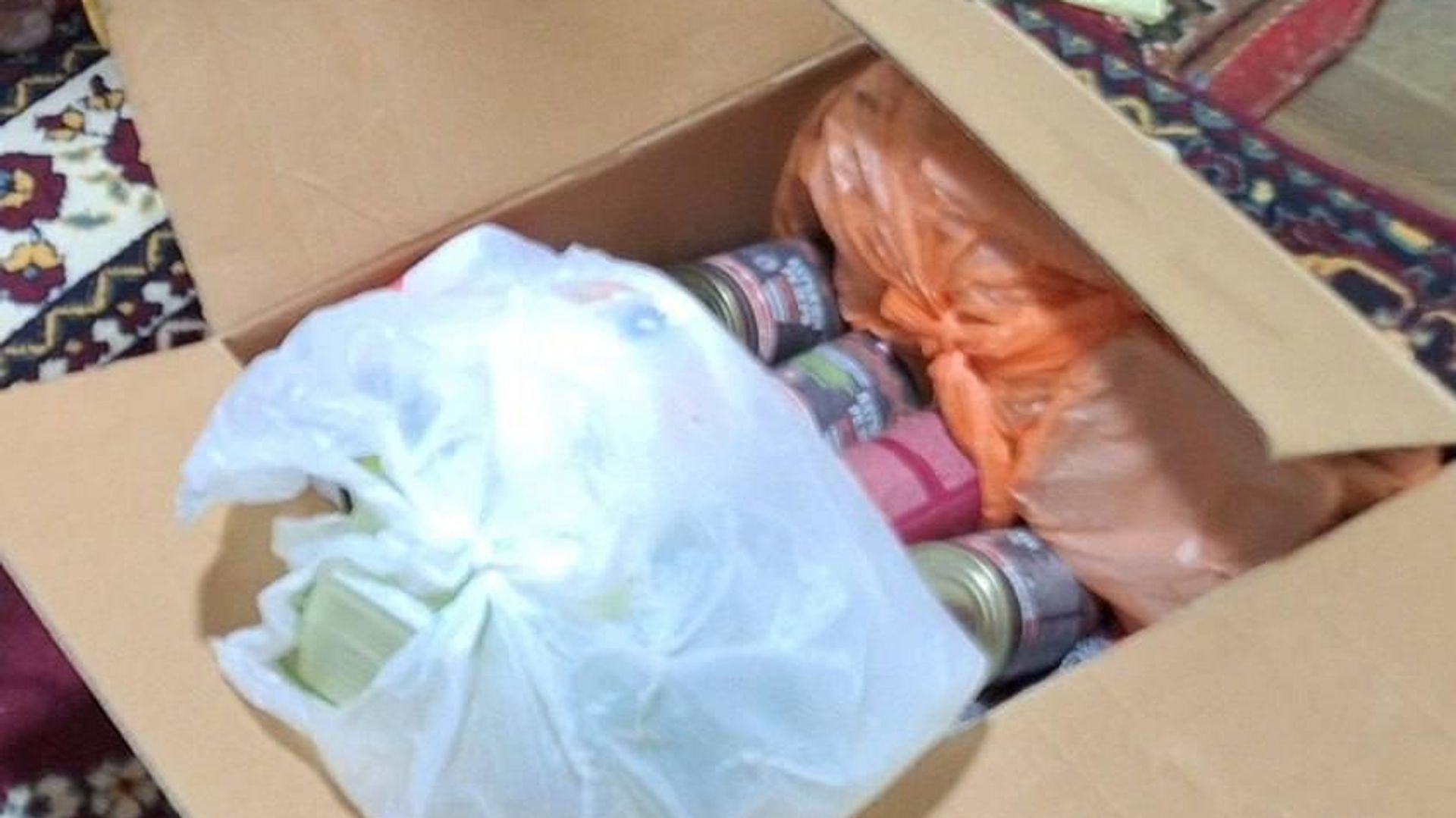 17-летнего школьника задержали в Чирчике при получении из России посылки с 852,2 грамма гашиша 17-летнего школьника задержали в Чирчике при получении из России посылки с 852,2 грамма гашиша - Sputnik Узбекистан, 1920, 20.09.2026