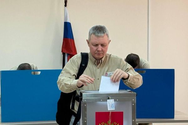 На площадке Кандымского газоперерабатывающего комплекса в Бухарской области также организовали избирательный участок - Sputnik Узбекистан