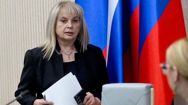 Оглашение предварительных итогов выборов в Госдуму РФ - Sputnik Узбекистан