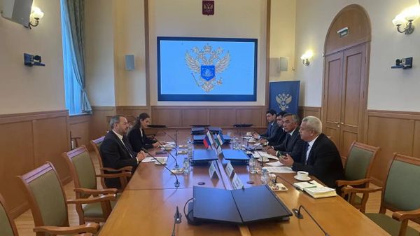 Узбекистан и Россия: обсуждено сотрудничество в сфере образования и инноваций - Sputnik Ўзбекистон